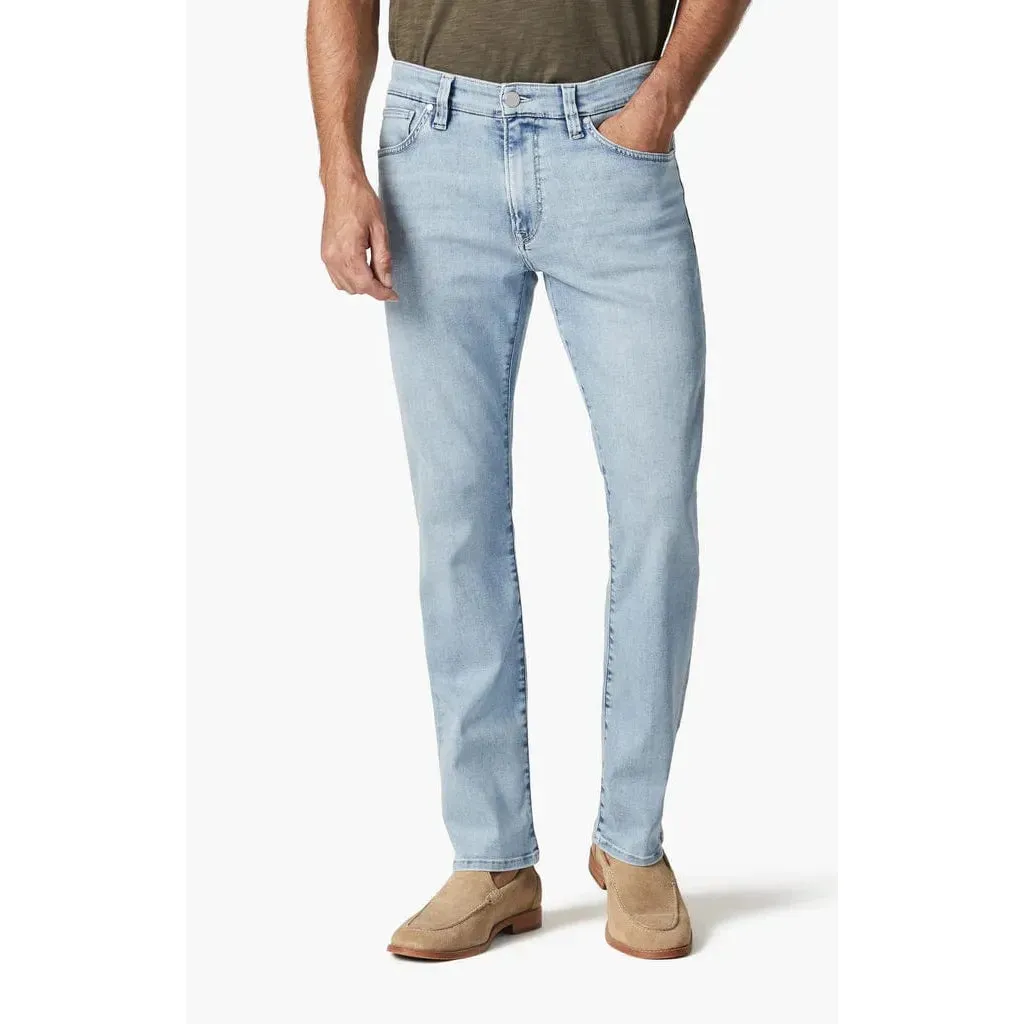 34 Heritage Courage Straight Leg in Bleached Urban