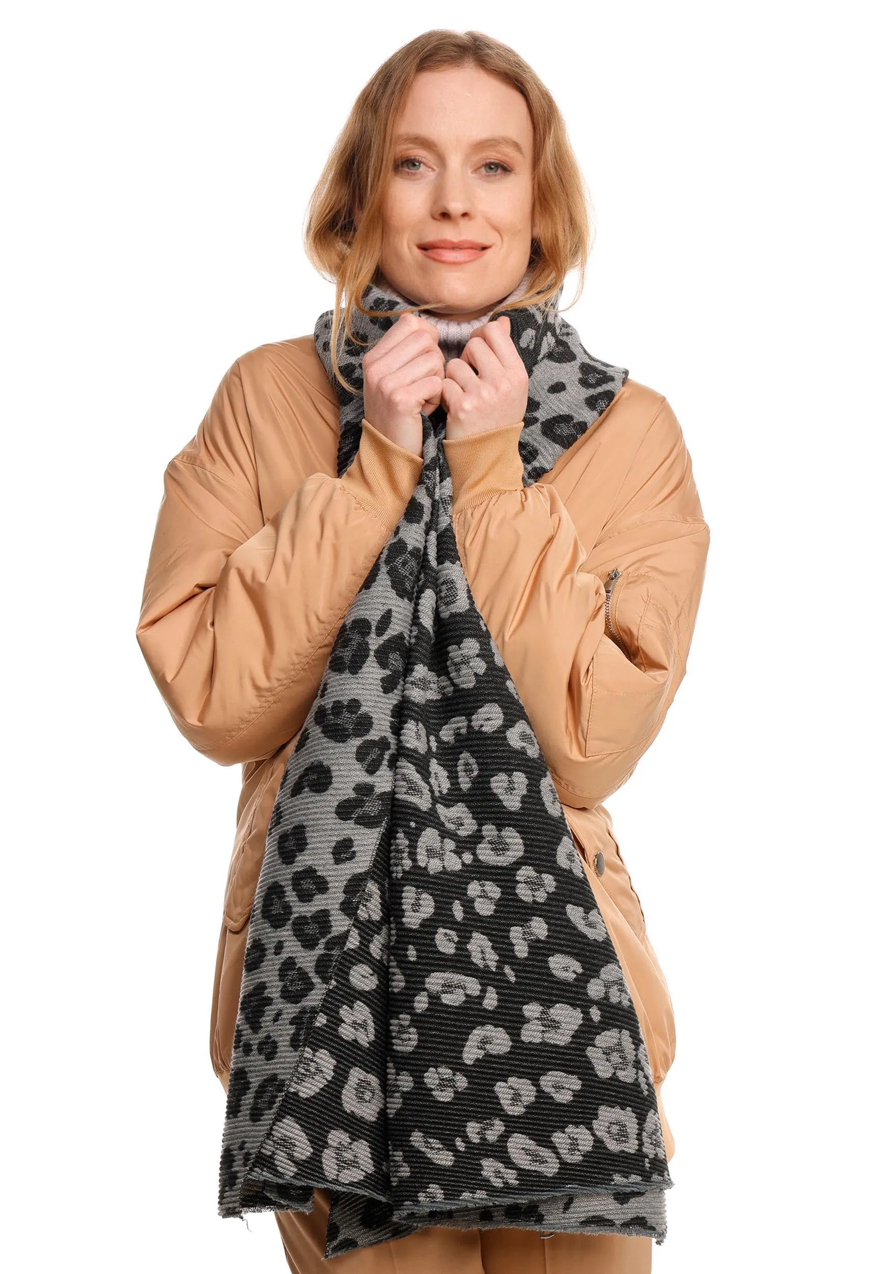 Animal Plissé Woven Wrap