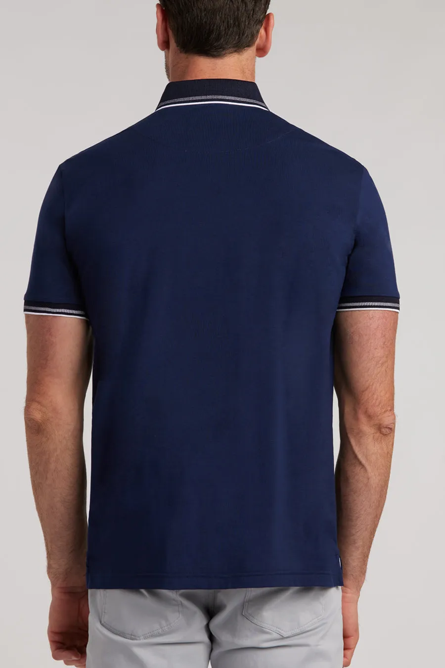 Distinct Riff In Icy Cotton
