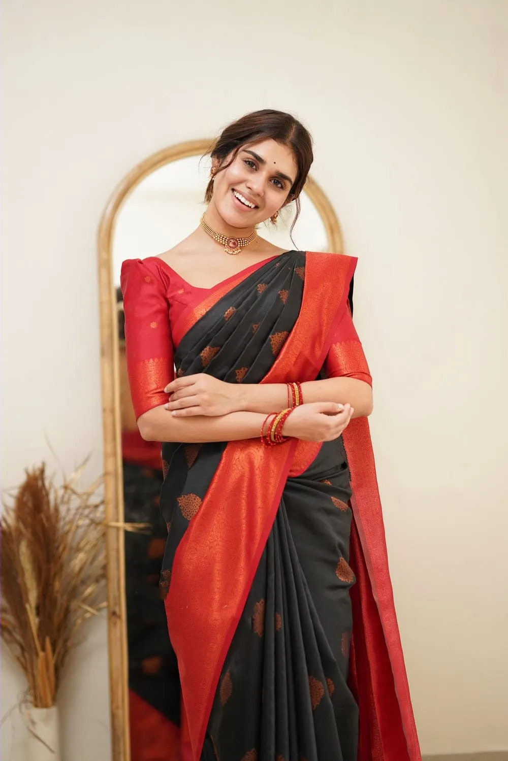 Fugacious Black Soft Silk Saree with Propinquity Blouse Piece