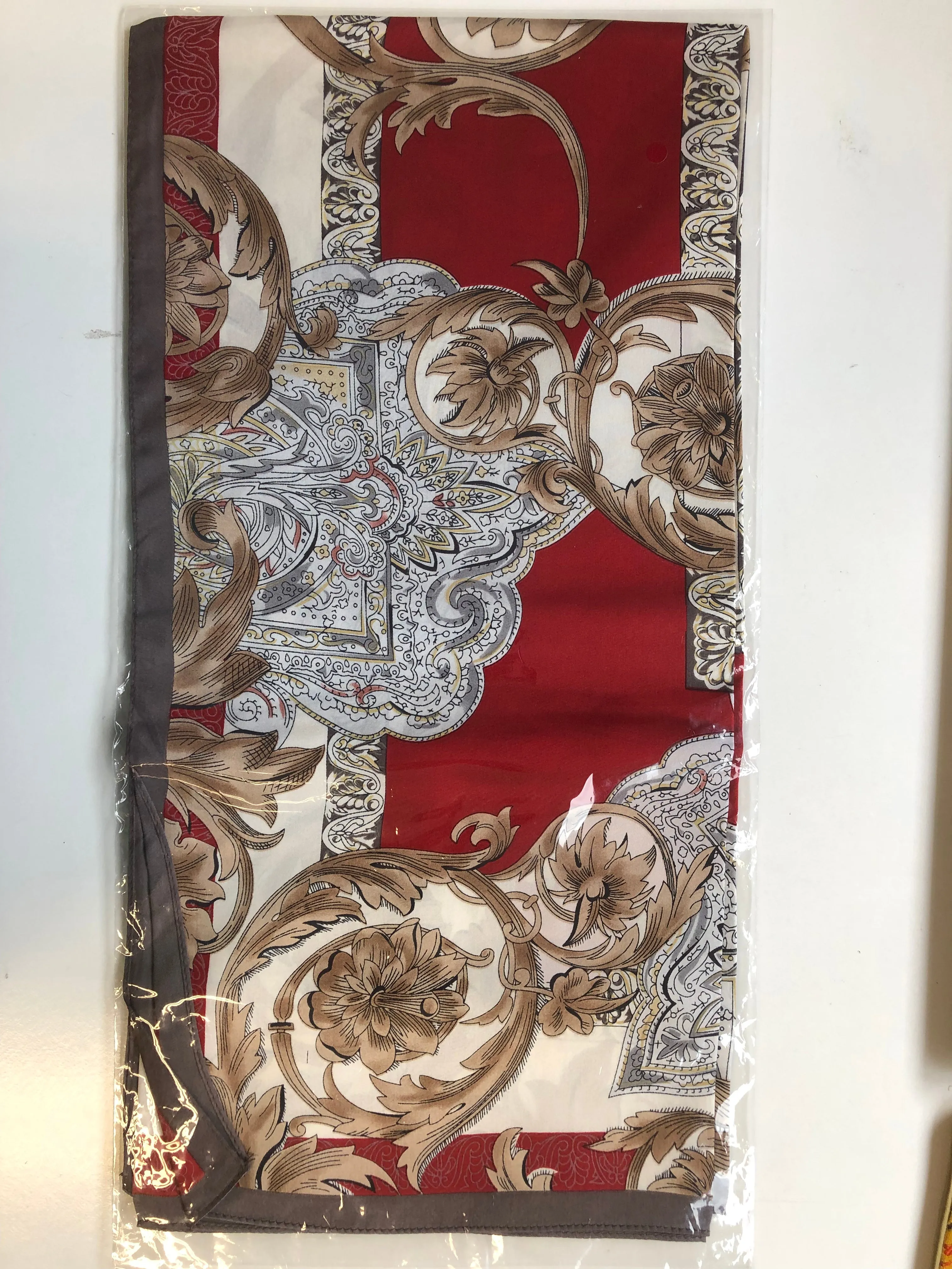 Lady's Square Mulberry Silk Scarf, Square 88cm*88cm, Red Printed