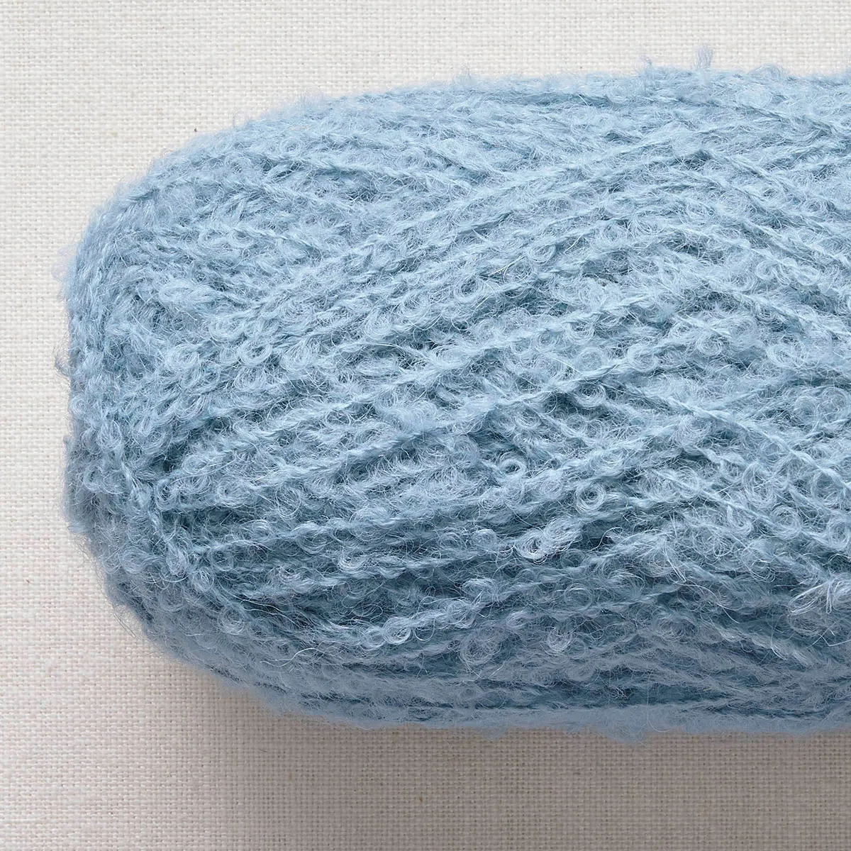 Minimalist Hat Using Isager Bouclé