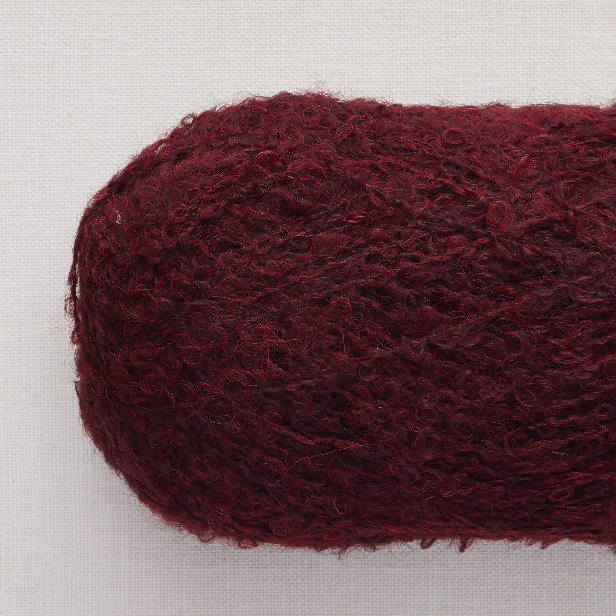 Minimalist Hat Using Isager Bouclé