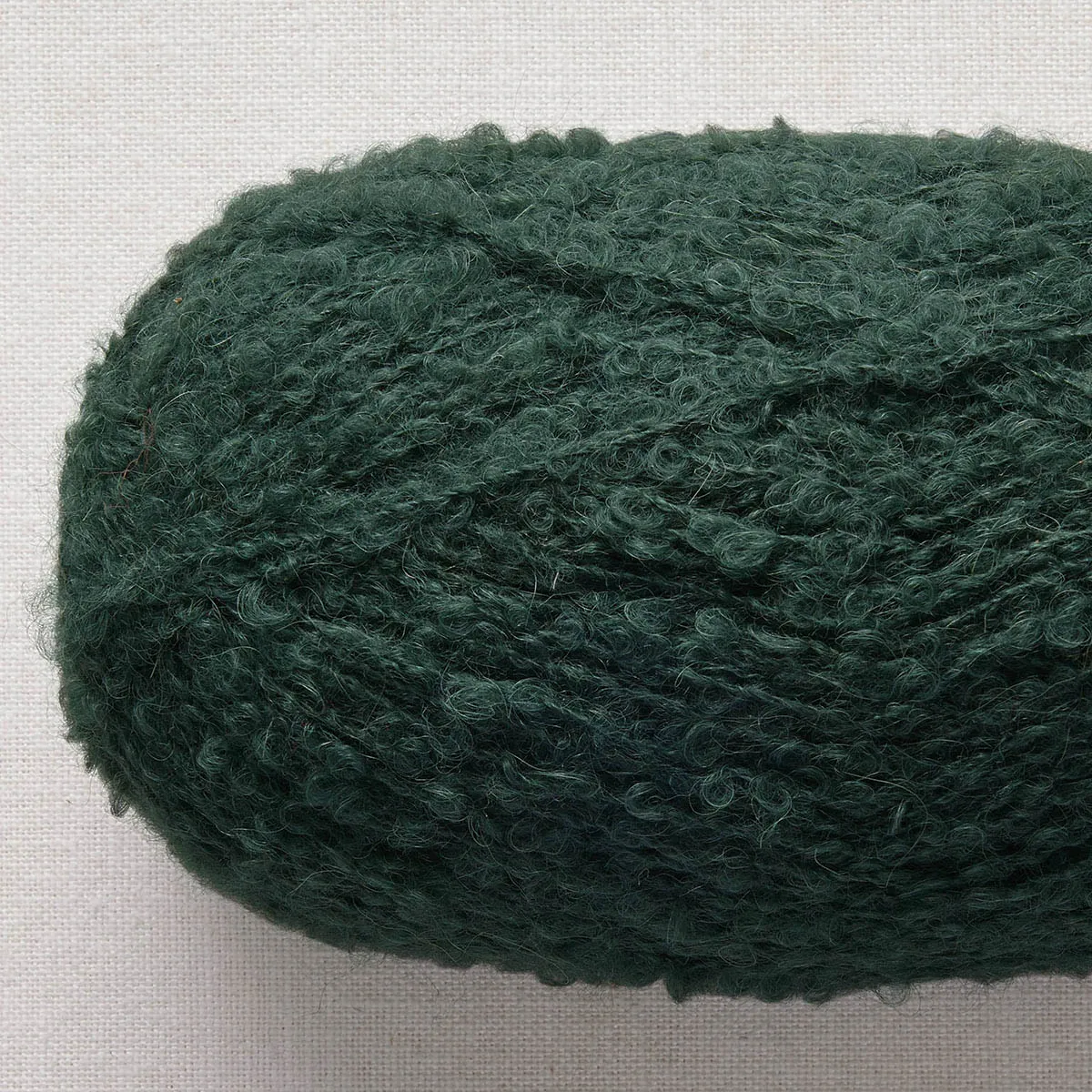 Minimalist Hat Using Isager Bouclé