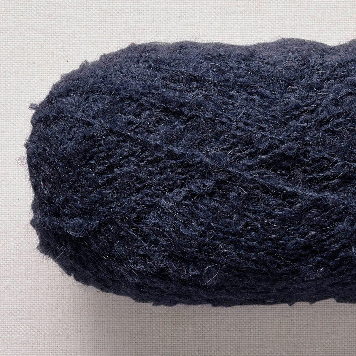 Minimalist Hat Using Isager Bouclé
