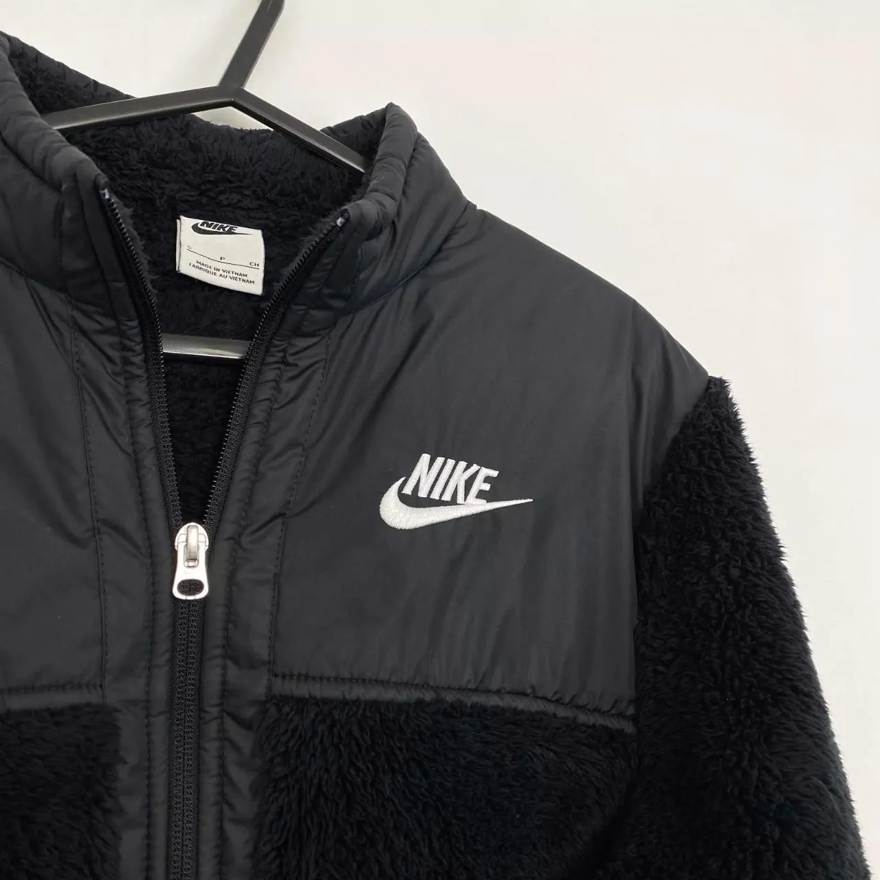 Preowned Nike Womens Teddy Sherpa Fluffy Fleece Jacket Size S Black Full-Zip Logo Swoosh