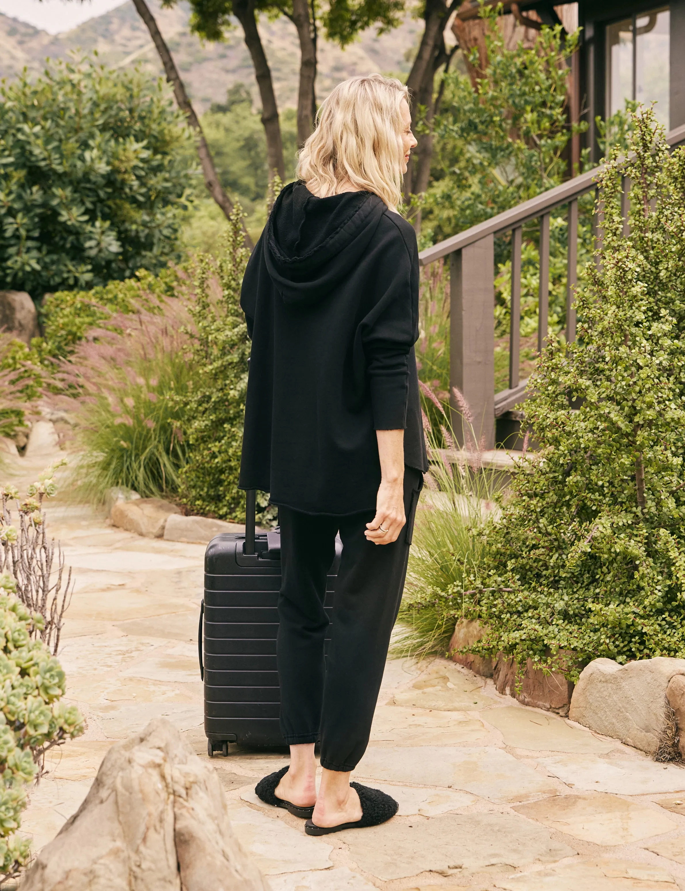 VENICE TRAVEL SET Black